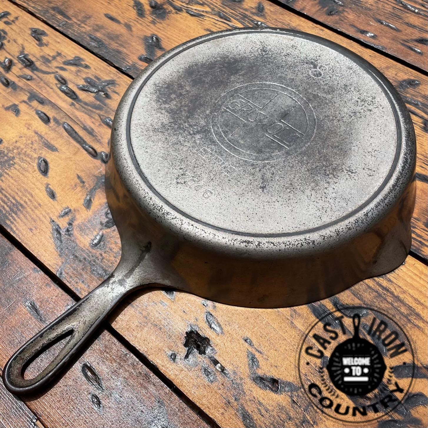 Griswold #8 Slant Erie Cast Iron Skillet, Nickel Plated, 704G Sits