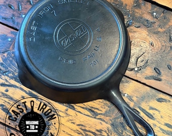 WOW Griswold #7 Slant EPU Cast Iron Skillet with Heat Ring, p/n 701, Restored Vintage 1909-1929. Lightweight & Lovely Americana!