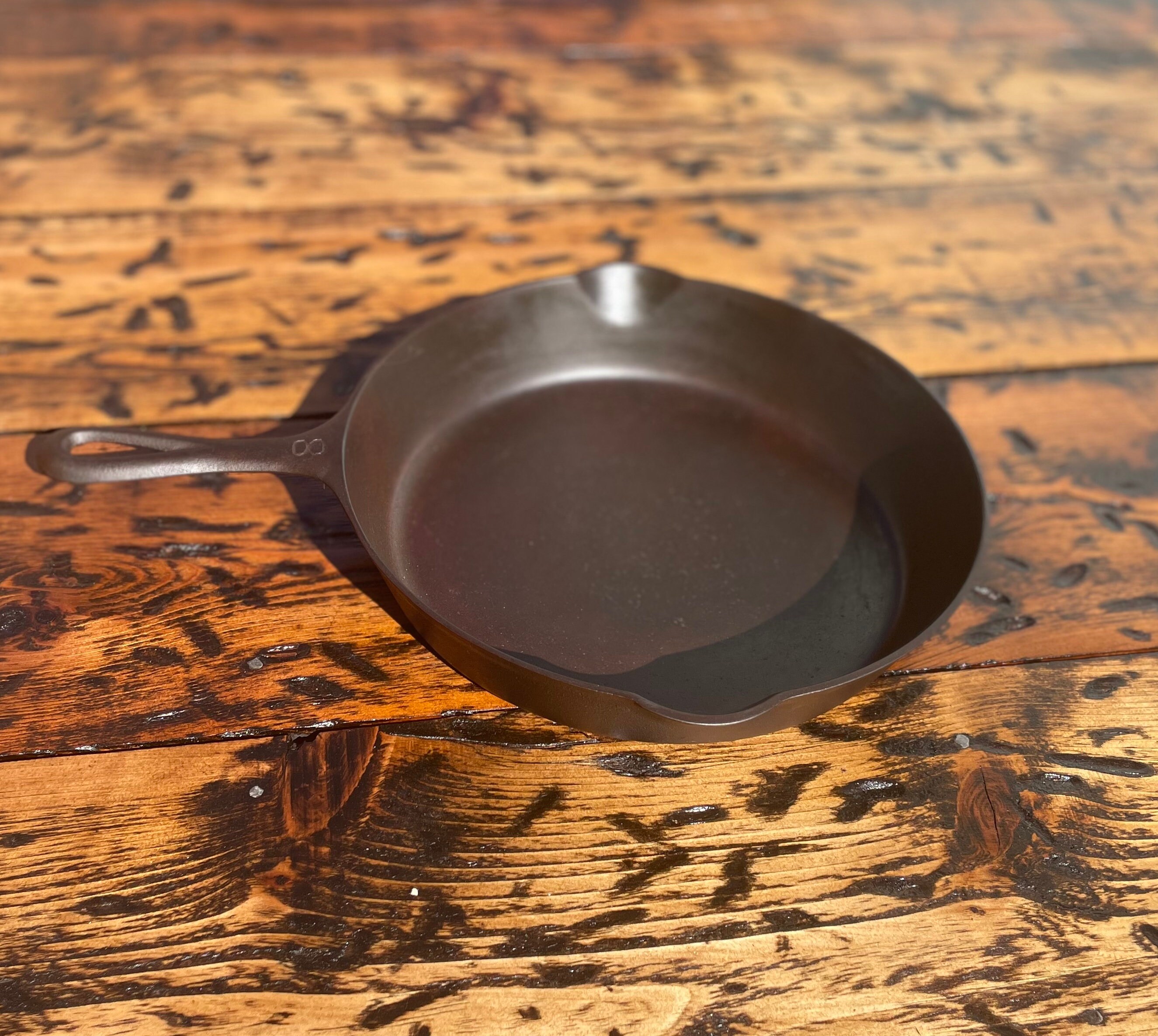 CLASSIC 19091916 Griswold 8 Slant Erie Logo Cast Iron Skillet With