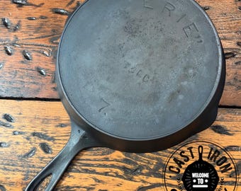 1890s Erie #7 Third Series Cast Iron Skillet Made by Griswold, Sits Flat. Used by Shaw Mansion in New London CT & Griswold Family Owned!