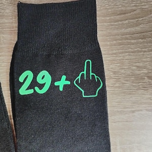 Grappige sokken 30e verjaardag: 29 + 1 nieuwigheidscadeau