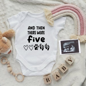 Faire-part pour bébé Baby Reveal | Révélation de grossesse personnalisée Baby Grow | Nouveau membre de la famille | Culture pour bébés sur le thème des animaux de compagnie | 5e membre de la famille