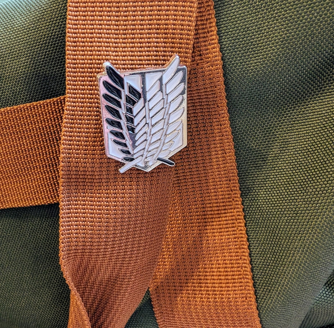 Aot Anime Enamel Pin Badge Brooch Gift Scouts Regiment / Survey Corps