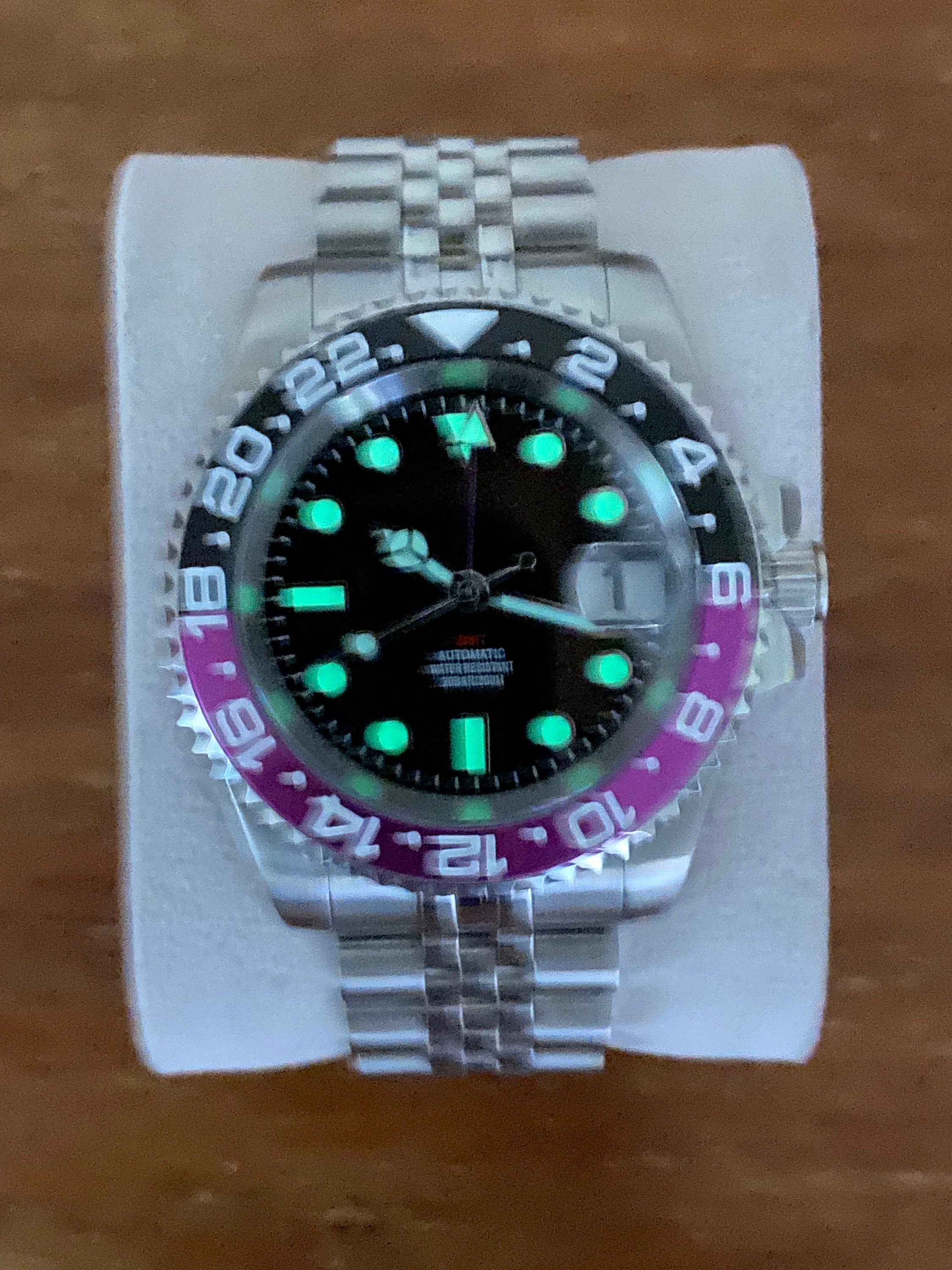 40mm GMT Automatic Dive Watch: Purple Bezel, Jubilee Band - Etsy