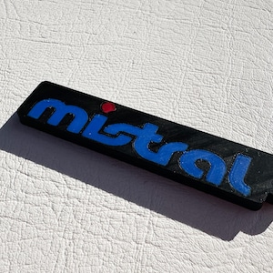Keychain Mistral Windsurf in 3D