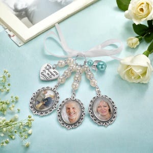 Personalised Bridal Bouquet Charm,Custom Wedding Flower Bouquet Photo Charm,Memory Remembrance Pin,Bridal Shower Gift,Wedding Gifts for Her