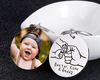 Personalized Baby Photo Keyring Gift for Dad,Fist Bump Daddy Keychain,Keychain for Daddy,New Dad Gift,First Time Day Gift for Husband