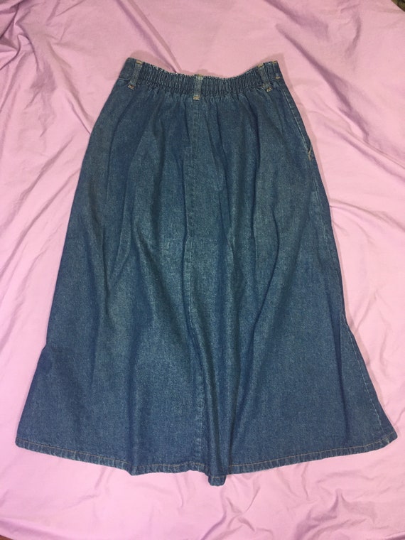 Vintage ‘90’s denim skirt. Soft and flowy and big… - image 6