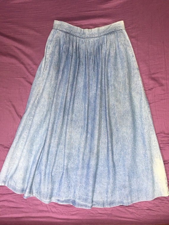 Beautifully faded vintage 1980’s denim skirt with 