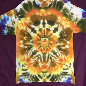 Mandala/flower/starburst tie dye t-shirt
