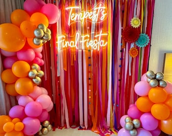 Cenário para streamer da Final Fiesta: decoração para cabine de fotos de festa de despedida de solteiro