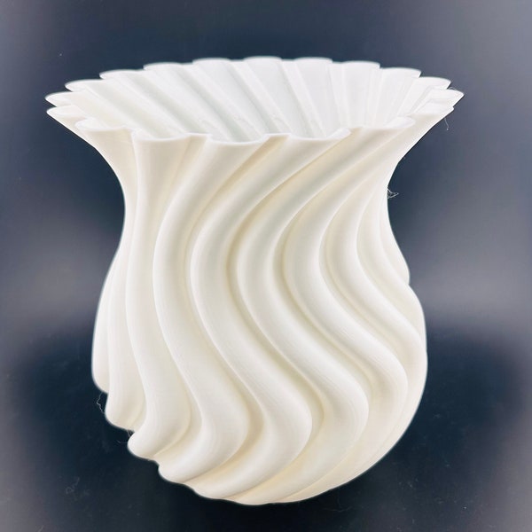 Wavy vase - flower vase - 100% waterproof - - floral arrangement - 3D printing - florist - Perfect for home decor
