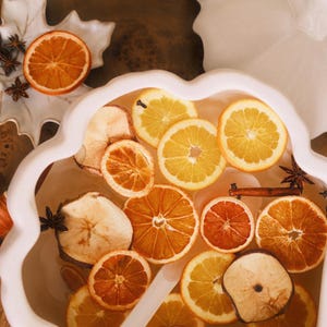 Dehydrated Apple Slices: Rustic Dried Apple Decor - Stovetop Potpourri