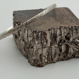 Handmade Sterling Silver Bangle Bracelet Set: Intricate Floral Design