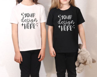 Schwarzweiss-Kinder Mockups, Gildan 5000b Mockup, Vorderseite Rückseite Geschwister Mockup Familie Mockup Kinder-T-Shirt Mockup Kleinkind Bruder Jugend