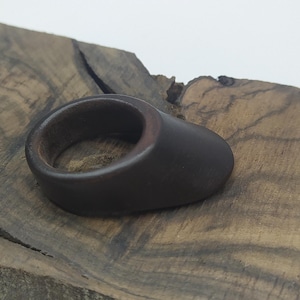 Kösele Zihgir Leather Thumbring For Traditional Archery