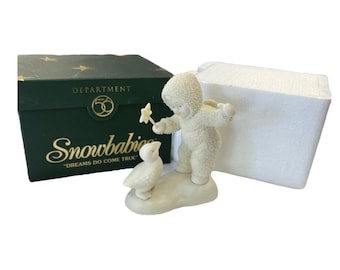 Snowbabies-beeldje 'Dreams Do Come True' – Department 56, gepensioneerd 2000, kerstversiering voor verzamelaars