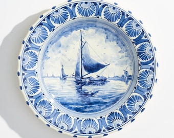 Vintage Delfts blauw-wit wandbord met handgeschilderde scheepshavenscène