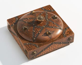 Vintage brutalistische houten doos met metalen accenten // Spaanse sieradendoos of schaal met deksel