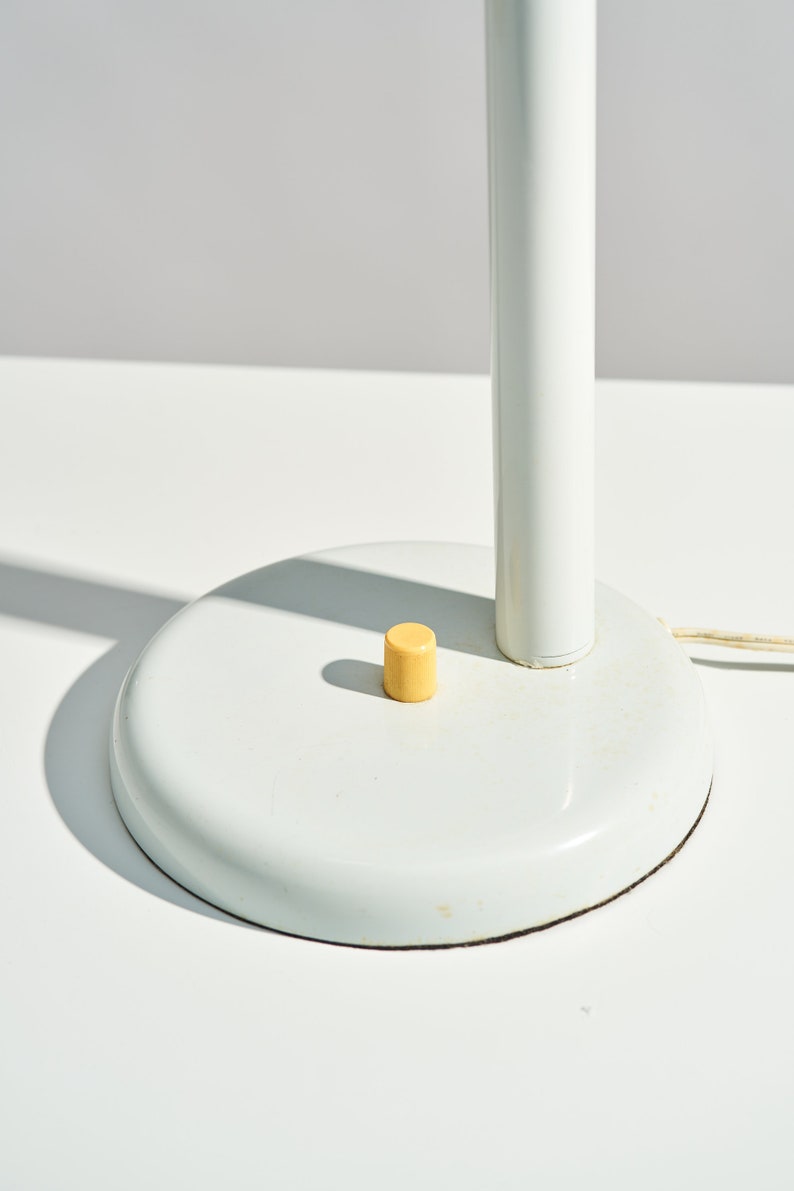 1980s Postmodern Articulating Desk Lamp // Vintage White and Yellow Metal Task Lighting image 6