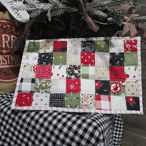 Quilted Hot Pad, Trivet, Large Hot Pad, Casserole Hot Pad, Christmas, Kitchen, Baking