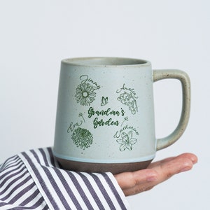 Jardim de avós personalizado, caneca personalizada, caneca de jardim de flores de nascimento personalizada, caneca de vovó para segunda-feira, presente para mãe, caneca de café de Natal para a família