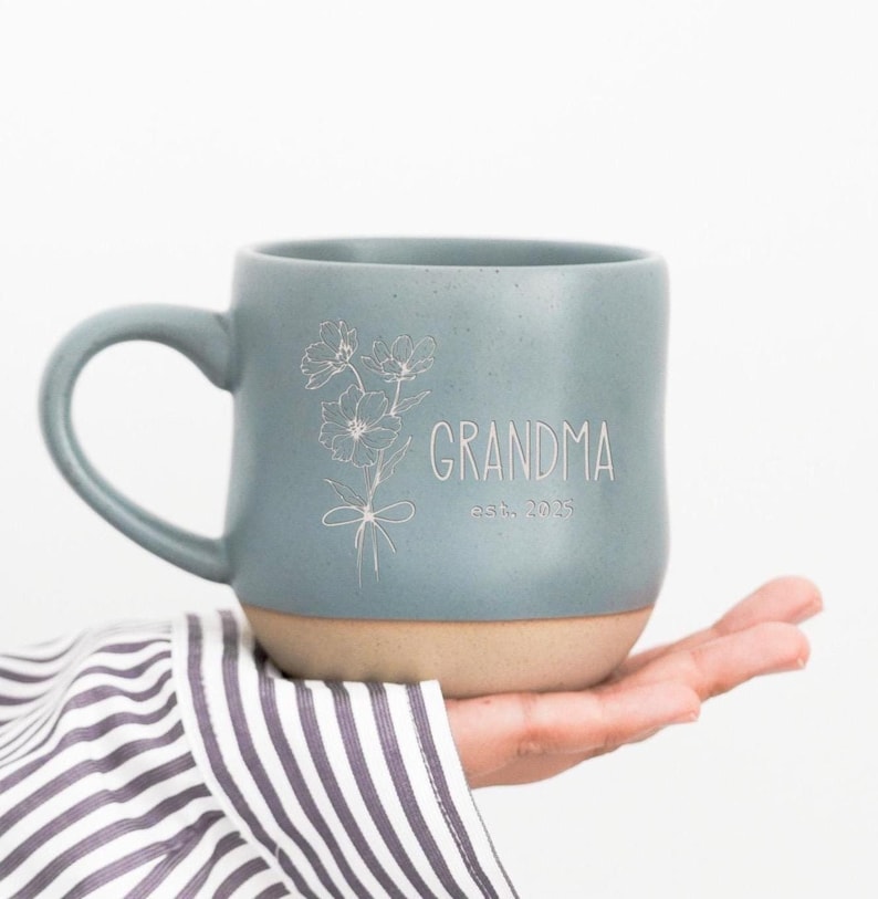 Large Engraved Coffee Mug Birth Flower Mug,Personalized Pottery Mug Family Gift for Her,Customized Mom Mug,Fathers Day Gift for Him PD image 1