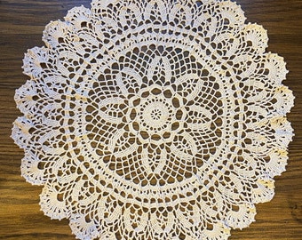 16 inch flower center lace beige doily