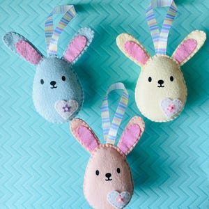 Handmade Felt Easter Bunny, Easter Basket Fillers, Spring Easter Decor, Felt Easter Bunny Ornaments, Basket Stuffers, Easter Gift for Kids