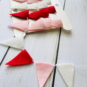 Mini Garland, Mini Bunting, Tiny Triangle Garland, Felt Mini Pennant Banner, Pastel Bunting, Mini Garland, Mini Felt Garland, Mini Decor