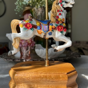 Vintage Westland Carousel Collection Music Box 3394/10000