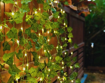 10m Solar Ivy Green Leaf Light Outdoor