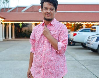Vintage 1960s Red Paisley Cotton Shirt - Slim Fit Streetwear