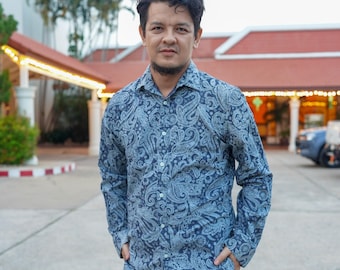 Vintage 90s Paisley Shirt – Blue Cotton Slim Fit Button-Up, Long Sleeve Retro Men's Shirt, White Print Classic Partywear