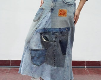Upcycled patchwork spijkerrok – gescheurde asymmetrische lange gebleekte rok, funky Y2K grunge-stijl, 31-32" taille unieke statement rok