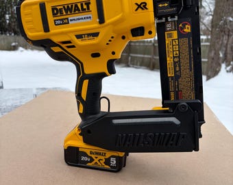 NAILSWAP-reservenagelcompartiment voor DeWalt 20V 18 Ga. Brad-tacker