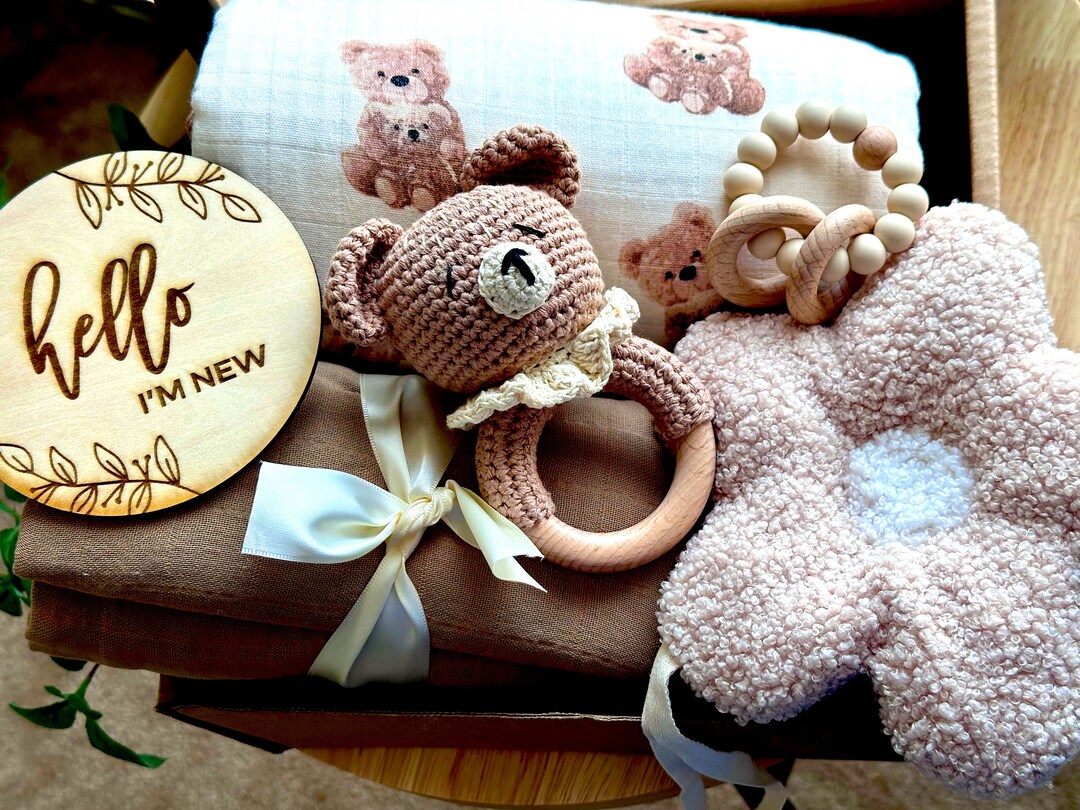 6pc Starter Set /Gift Set For Newborn In Bear Print Skin Color
