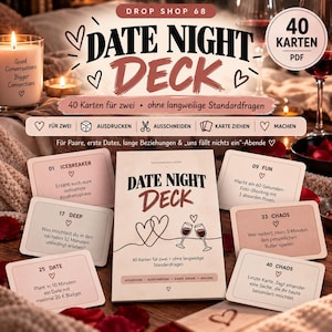 Puede incluir: Un juego de cartas Date Night Deck con 40 tarjetas imprimibles para parejas. La caja central y las tarjetas circundantes muestran texto en alemán, incluyendo títulos como Icebreaker, Fun, Deep y Chaos, junto a ilustraciones de corazones.