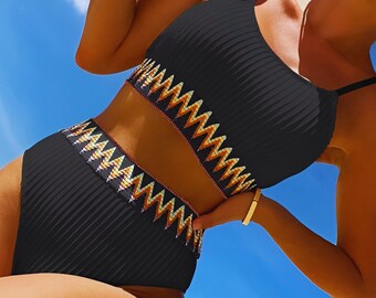 New Girl Black Flower Suspender Swimsuit Sexy Bikini Triangle Bathing Suit  Rashguard - China Bikini and Boy Swimwear price