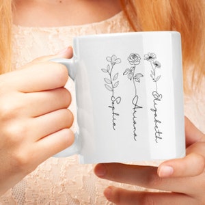 Personalized Floral Coffee Mug: Custom Name Gift for Mom