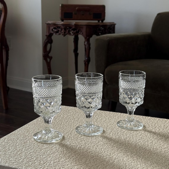 best white wine glasses Viski Raye Crystal Angled Chardonnay Glasses, Sleek and Modern Design White  Wine Glasses Set, Elegant Glassware for Wedding Gifts, Anniversary,  Birthday Gifts, Home Bar Essentials, 13 oz, Set of 2