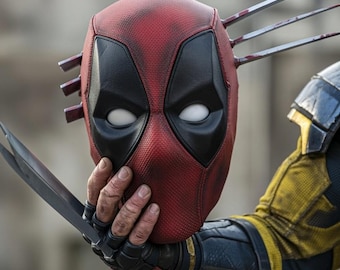 Casco con máscara de Deadpool