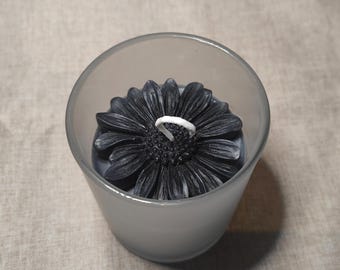 Black Daisy Candle, Daisy Flower Candle, Handmade Natural Soy Wax Candle, Premium Soy Candle, Eco-Friendly, Vegan, Glass Jar, Home Gift