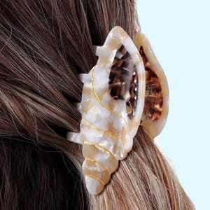 1 piece conch shell hair claw clip|hair clip|barrette|hair accessories