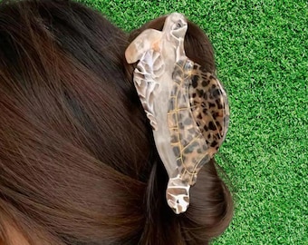 Turtle Hair Claw Clip | Acetate Barrette