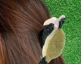 Turtle Hair Claw Clip | Acetate Barrette