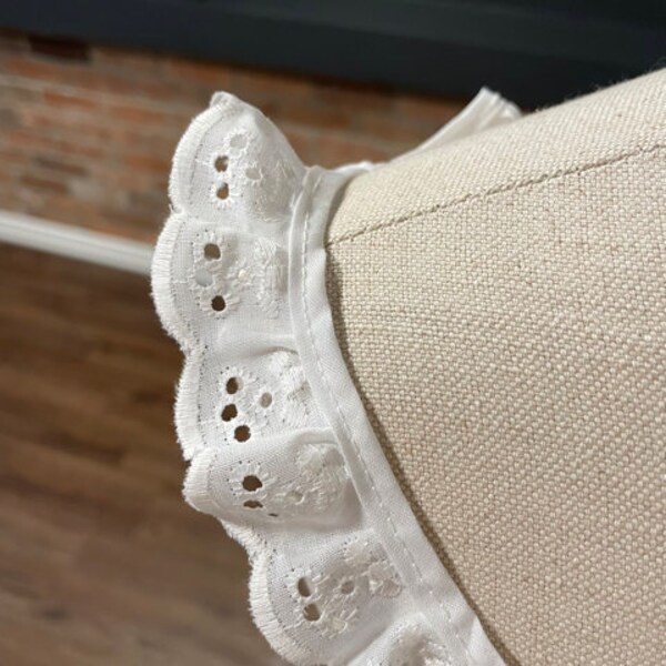 1.25 Inch Vintage Eyelet Trim