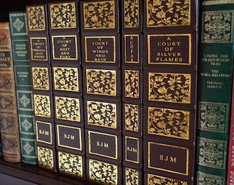 A Court of Thorns and Roses - Leatherbound Set