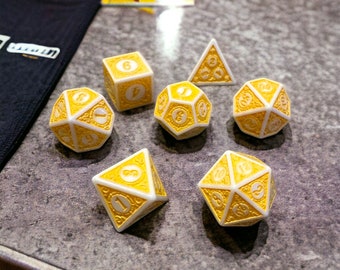DnD dice set starter kit || Yellow, red, green, black and white || Soft Edge || dice dnd set || D&D | starter pack