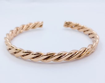 Twisted Elegance Gold-Plated Bracelet